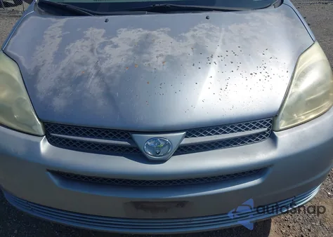 2004 Toyota Sienna Le z USA, uszkodzony, nr VIN 5TDBA23C24S006487